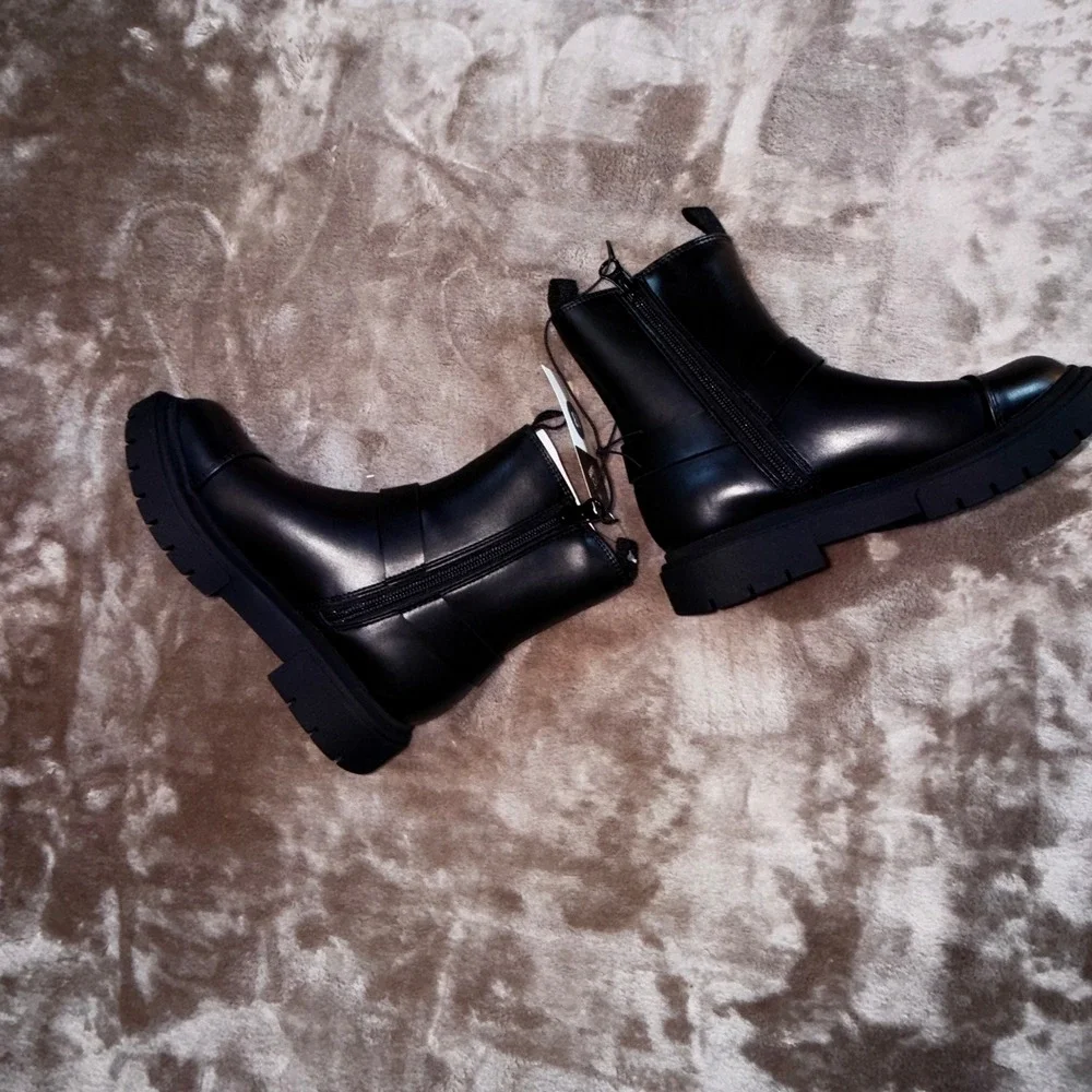 Art Class Crosby Boots Kids Size 13 Black New Harness Moto Lug Sole